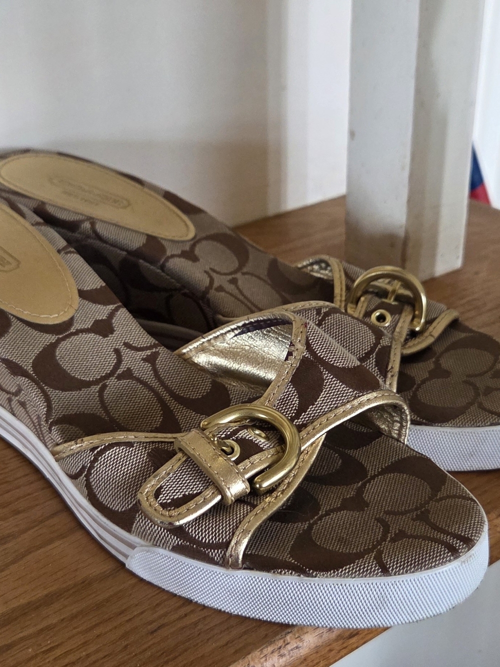 Coach Women's Slip-On Sandals Size10